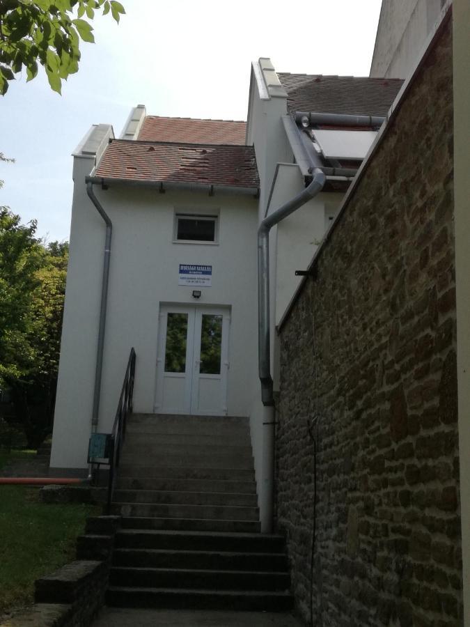 Tihany Koezseg Oenkormanyzat - Ifjusagi Szallas Bagian luar foto